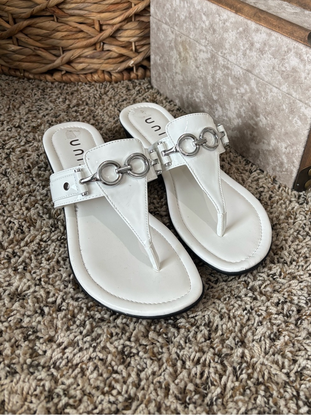 Unisa White Leather Thong Sandals with Silver Ring Accent